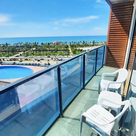 Sea View Metro City Apartment Batumi Zewnętrze zdjęcie